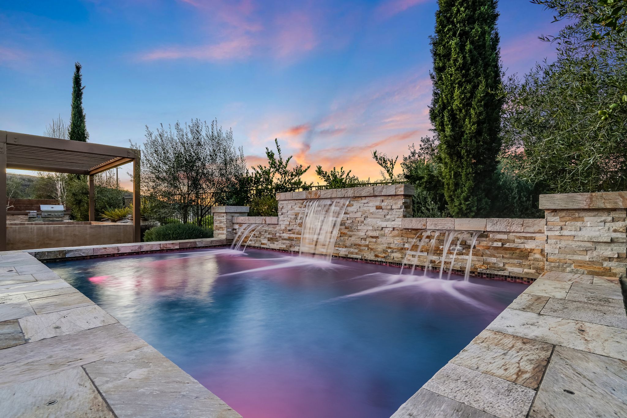 456 Seabreeze Dr, Huntington Beach